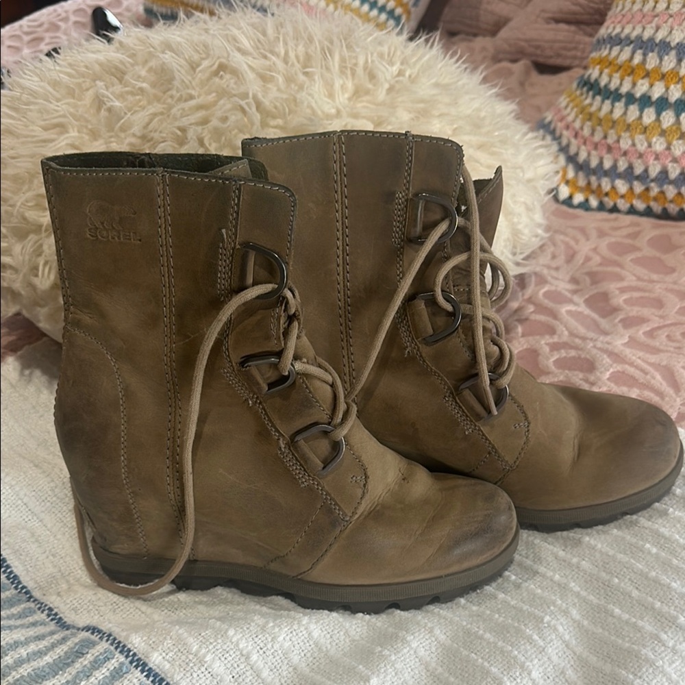 Sorel Brown Lace Up Boots Durable and Stylish